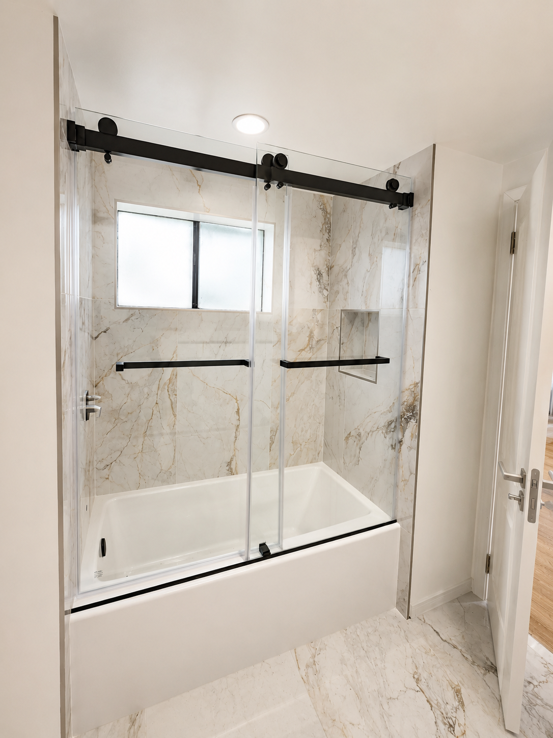 Catalyst - Tub Double Slider Matte Black 3